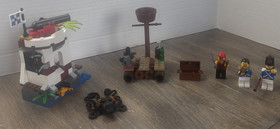 Rare Retired LEGO Pirates Soldiers Outpost (70410) - 99% -all Mini Figs Octopus
