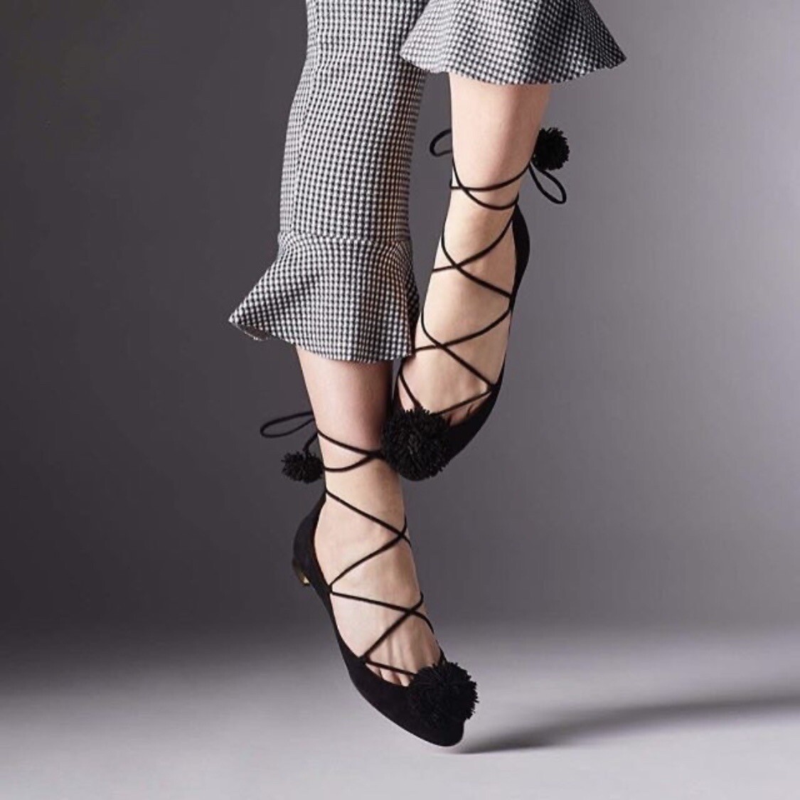 Escarpins Plats Aquazzura Sunshine à Pompons - EU 37 / US 7 - Suède Rouge