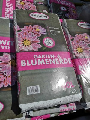blumenerde mit guano