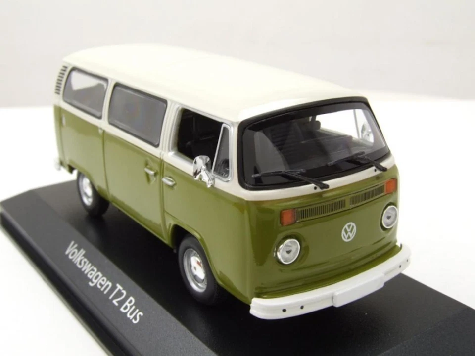 Volkswagen VW T2 B Bus Modellino Auto Maxichamps IN 1:43 Verde-Bianco - Immagine 2 di 3