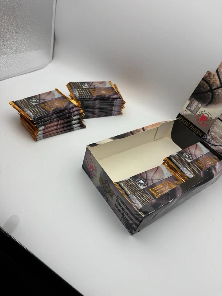 Caja de baloncesto UD edición especial región occidental 1993-94 abierta 32 paquetes Foto 4 de 4