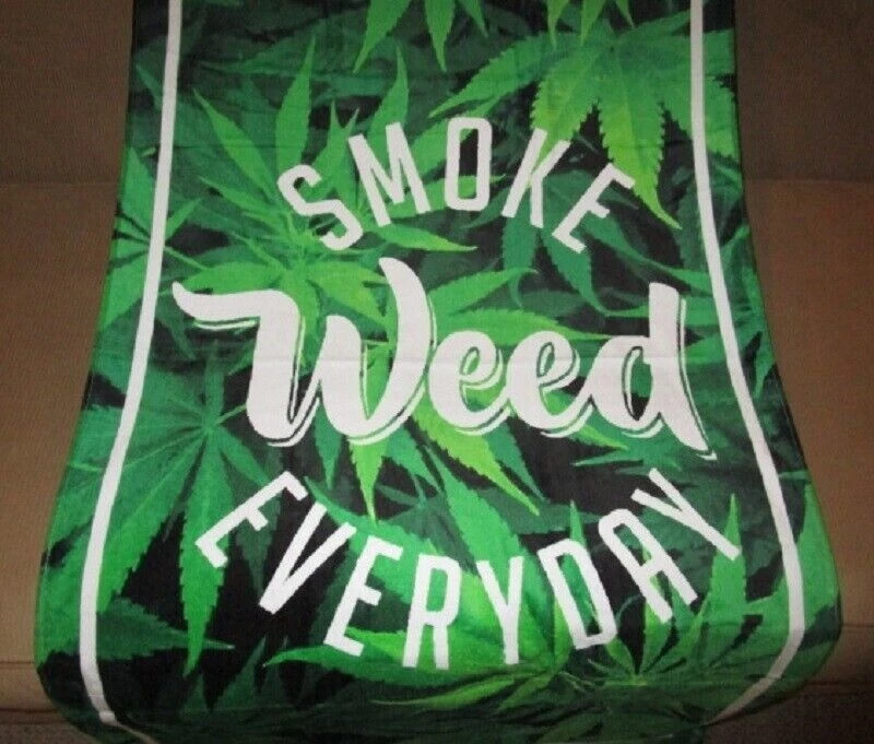Nueva toalla de baño playa piscina REGALO marihuana maceta hoja humo hierba hojas diarias nueva con etiquetas Foto 2 de 4