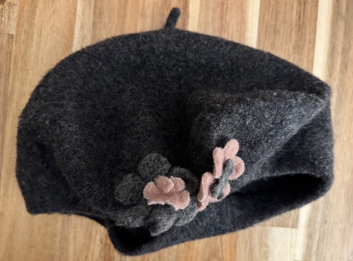 NWT Lafenice fine hats wool cap with flowers made in Italy Italy wool mix light hat with flowers | Mercari main image 4