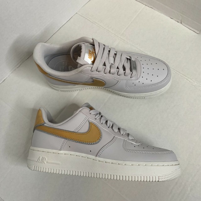 nike air force 1 07 mtlc