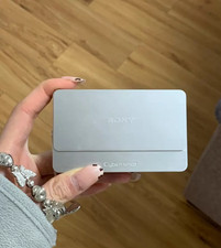 SONY Cyber-shot DSC-T700 Digital Camera 10.10 MP 4X Optical Zoom Silver English