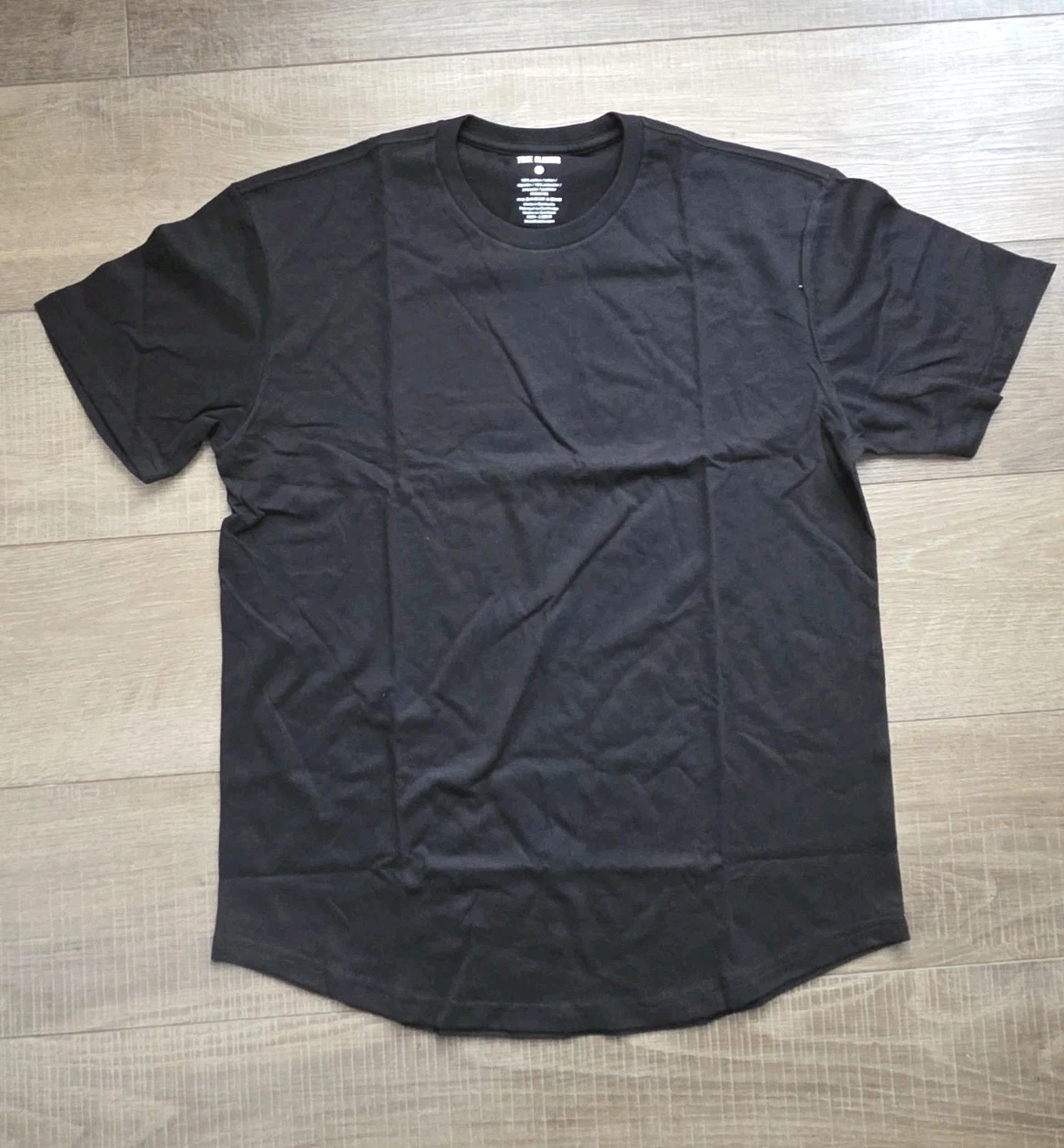 True Classic Curved Hem Crew Neck Tee Black Men's Size M NWT