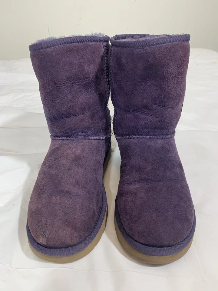 Botas UGG Australia para mujer talla 7 púrpura gamuza piel de oveja clásicas cortas media pantorrilla Foto 2 de 4