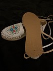 Cecilia’s Creations White Leather Floral Embroidered Tie Flat Sandals US 3 — photo 4
