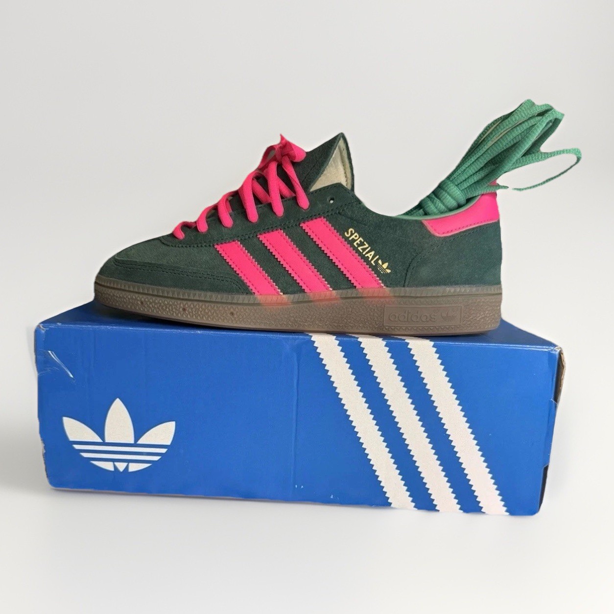 Adidas Handball Spezial Collegiate Green Lucid Pink Size 8 Men’s Shoes SOLD OUT! image 5