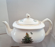 Spode Christmas Tree Gold Teapot 44 Oz