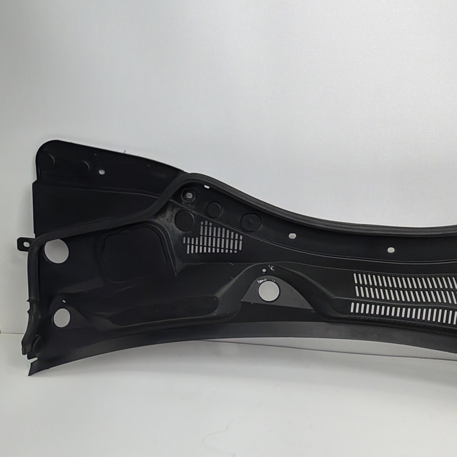 🟢2014-2021 MASERATI QUATTROPORTE FRONT WINDSHIELD WIPER COWL VENT COVER PANEL🟢
