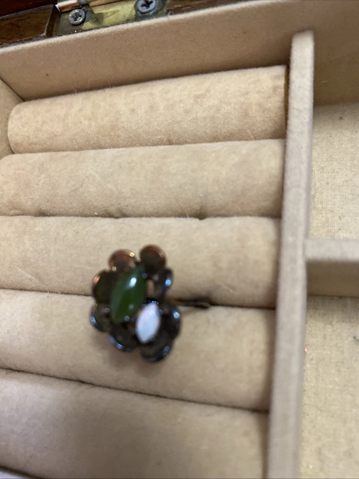 Decrative Ring Wing With Real Opal - Image 2 of 4