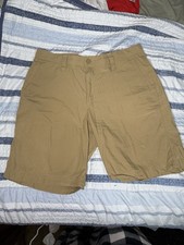 Men  s Columbia Shorts Size 34