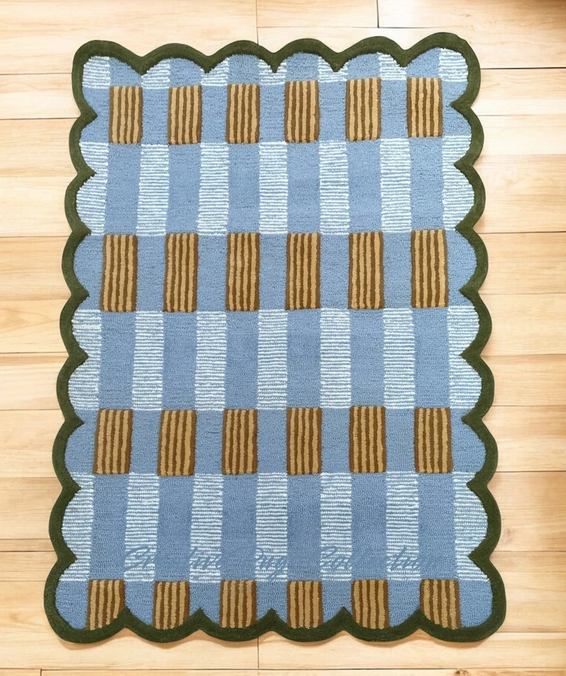 RUG | HANDMADE SCALLOPED RUG | PLIAD RUG MODERN HANDMADE RUG WITH CUSTOMISATION - Image 2 of 4