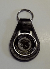 Reproduction Arctic Cat Chrome Snowmobile Medallion Leather Keychain 001 