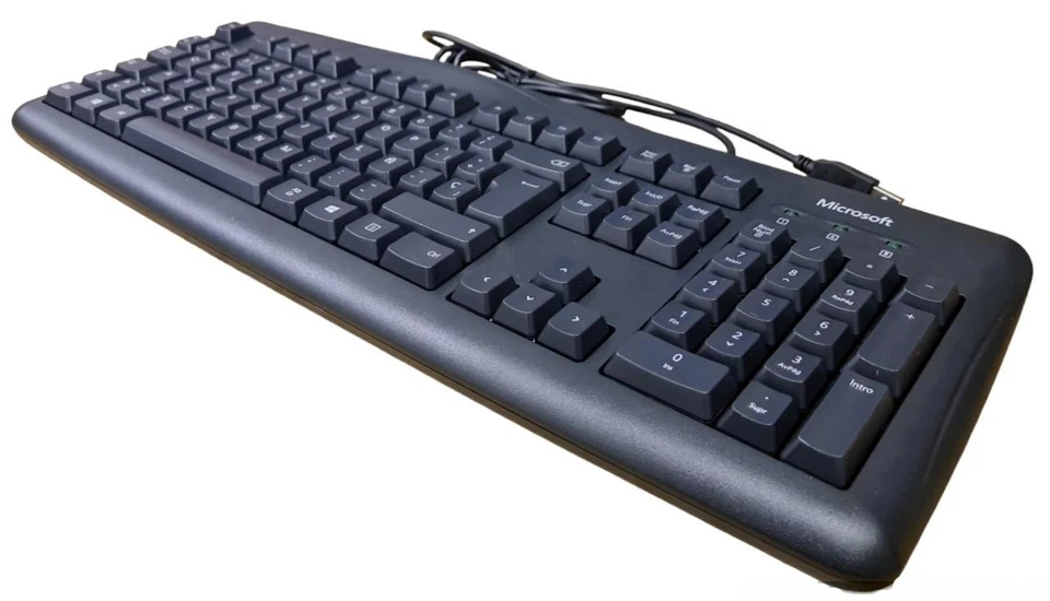 Microsoft Wired 200 USB Keyboard with Number Pad Spanish QWERTY Layout JWD-00035 - Image 2 of 4