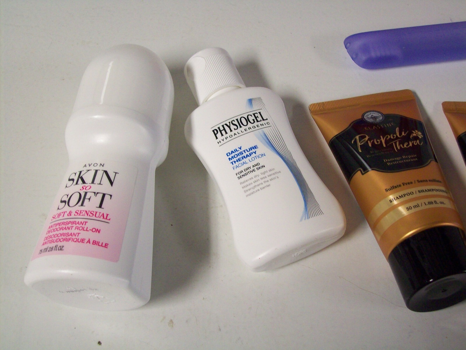 Avon Make Life Beautiful Convenience Travel Kit