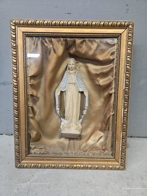 Vintage Virgin Mary Shadow Box Figurine