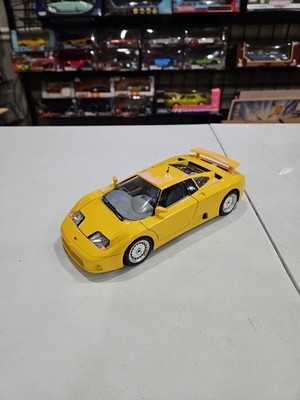 Burago 1/18 Scale Diecast 3045 Bugatti EB 110 1991 Yellow Exotic Car - NO BOX