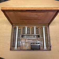 Brillenbestimmungskasten Refraktionskasten Antik 