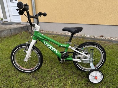 WOOM 2 Kinderfahrrad (grün) mit Seitenständer