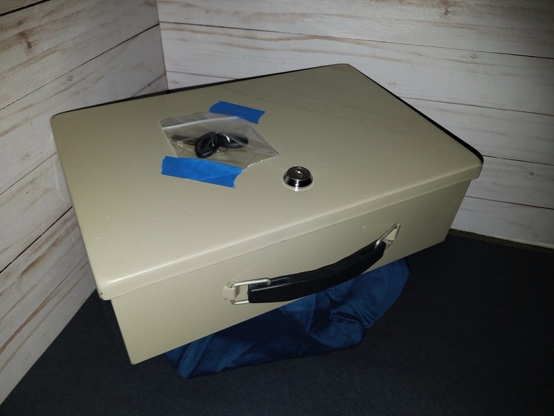 🆕 Tan Metal Lock Box Proof With Two Key Heavy Duty Security 14 x 9.5 x 4