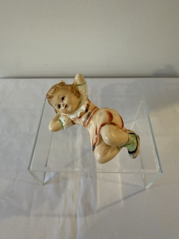 Vintage Reclining Child Girl 40s 50s Figurine Made In Occupied Japan