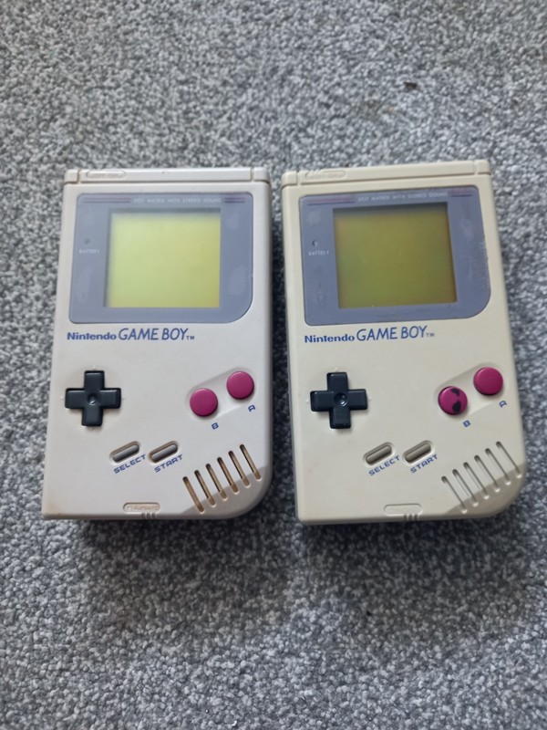 Nintendo Gameboy X Two Damaged