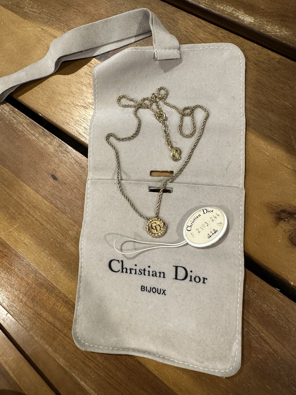 Dior Statement Necklace Elegant Gold-Tone Jewelry for Women