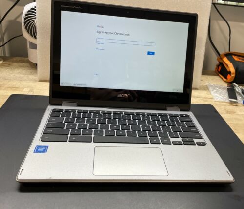 Acer ChromeBook Spin 11.6 inch (32GB, Intel Celeron N3350., 1.10GHz, 4GB) Chrome - Picture 1 of 6