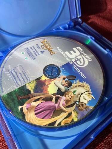 TANGLED 3D + Blu-Ray + DVD No Digital Disney W/ Lenticular Slipcover - Imagen 7 de 11