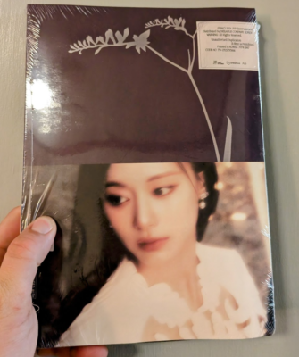 Twicr Tzuyu abouTZU Fly ver サイン付きCD SIGNED) Twice Tzuyu - abouTZU CD Album Fly Version with Postcard