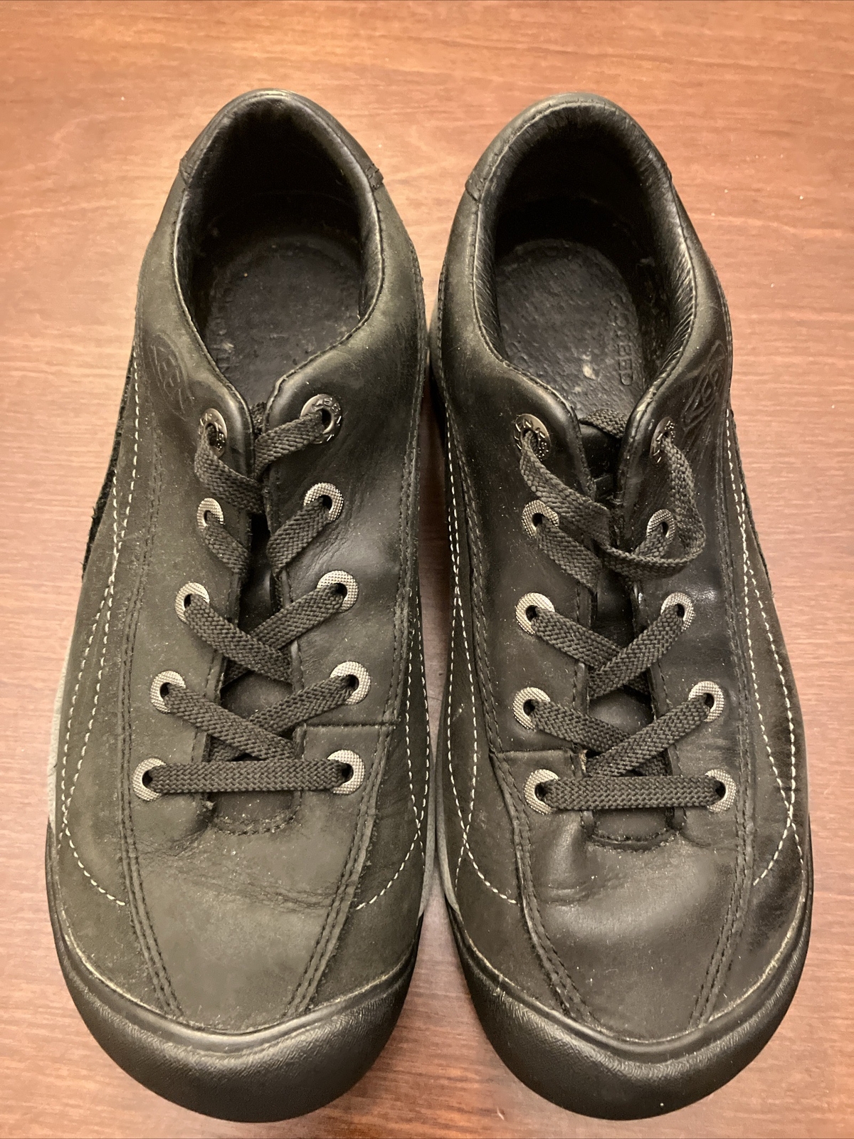 Scarpe da passeggio Keen da donna Urban Hiking Trail taglia 7 nere