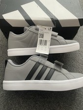 Adidas Size 2 uK Junior VS pace Grey And Black