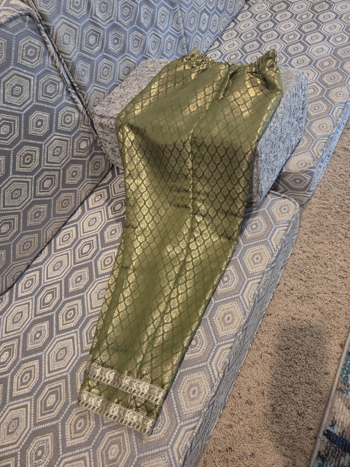 Pakistani Shalwar Kameez - image 10