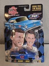 RICHARD PETTY 5 DECADES OF PETTY 1952 PLYMOUTH SPECIAL RACING CHAMPIONS 1/64 NIP
