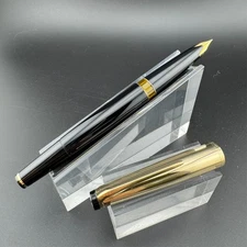 Montblanc Meisterstück No. 72 Fountain Pen 18C Gold Extra-Fine Nib Serviced