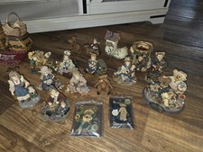 LARGE LOT of BOYD'S BEARS