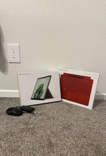 Microsoft Surface Pro 9 13 Silver. Red Keyboard, Mouse  UsbC Travel Hub