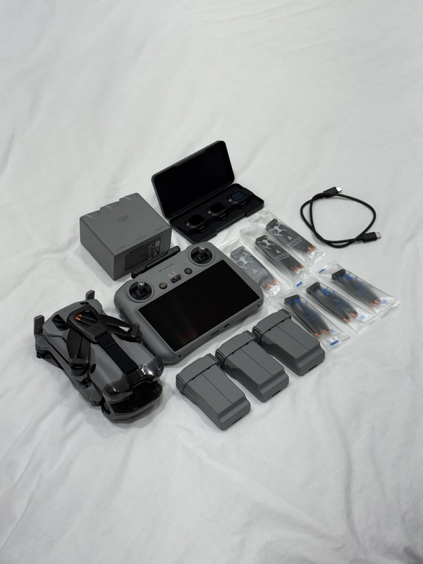 DJI Mini 5 Pro Fly More Combo with RC2