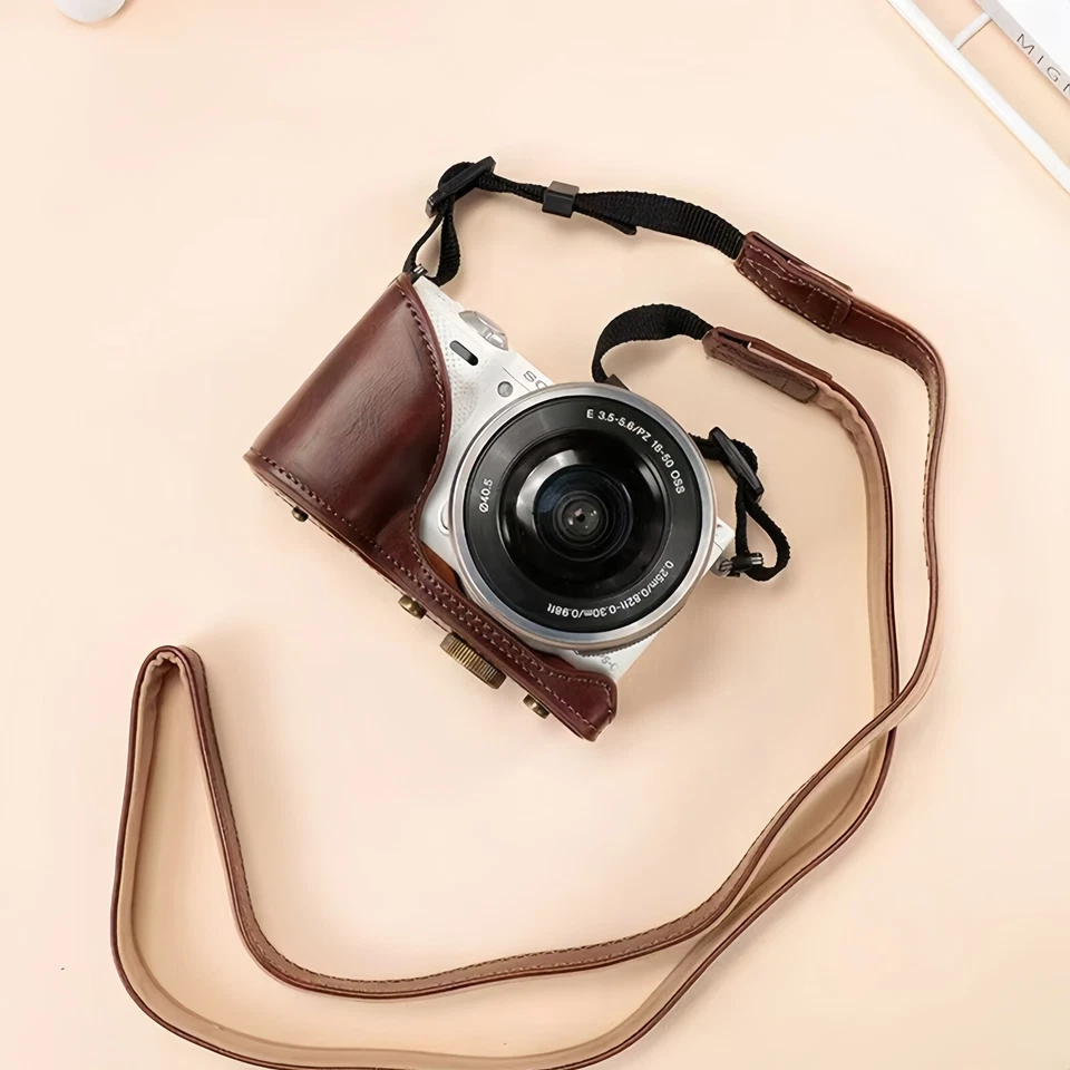 Camera bag Leather hard casefor Sony NEX-5R with shoulder straps - Image 4 of 4