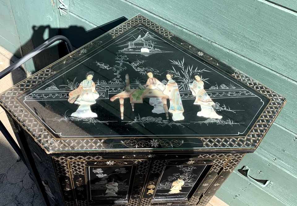 Unique Black Lacquer Chinoiserie Landscape Oriental Corner Cabinet - Image 3 of 4