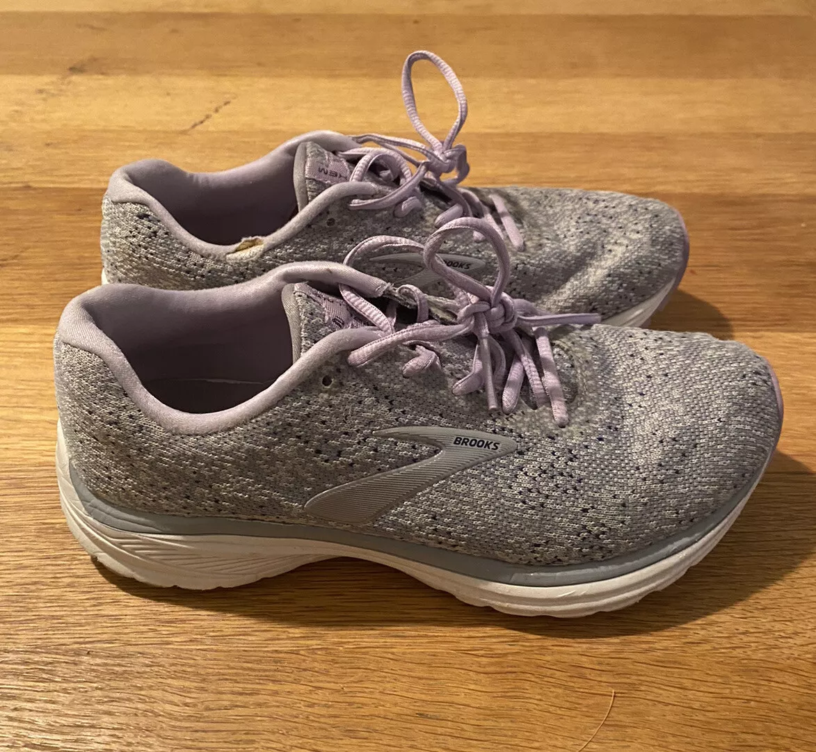 BROOKS ANTHEM 2 Women Size 8.5 Grey Lavender Running Walking Sneakers