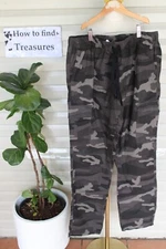 K3 26) SIZE L BRILLIANT BASICS BLACK AND GREY CAMOUFLAGE LONG PANTS