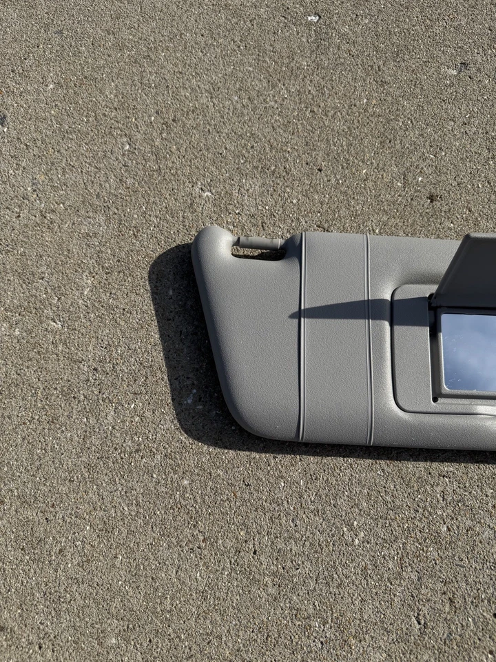 01-07 Mercedes W203 C230 C320 Parasol Delantero Derecho Parasol Gris OEM Foto 2 de 4