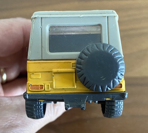 Mercedes Benz G Class SWB SOS Emergency Vehicle 1:43 - ADAC - in Yellow - Picture 10 of 14