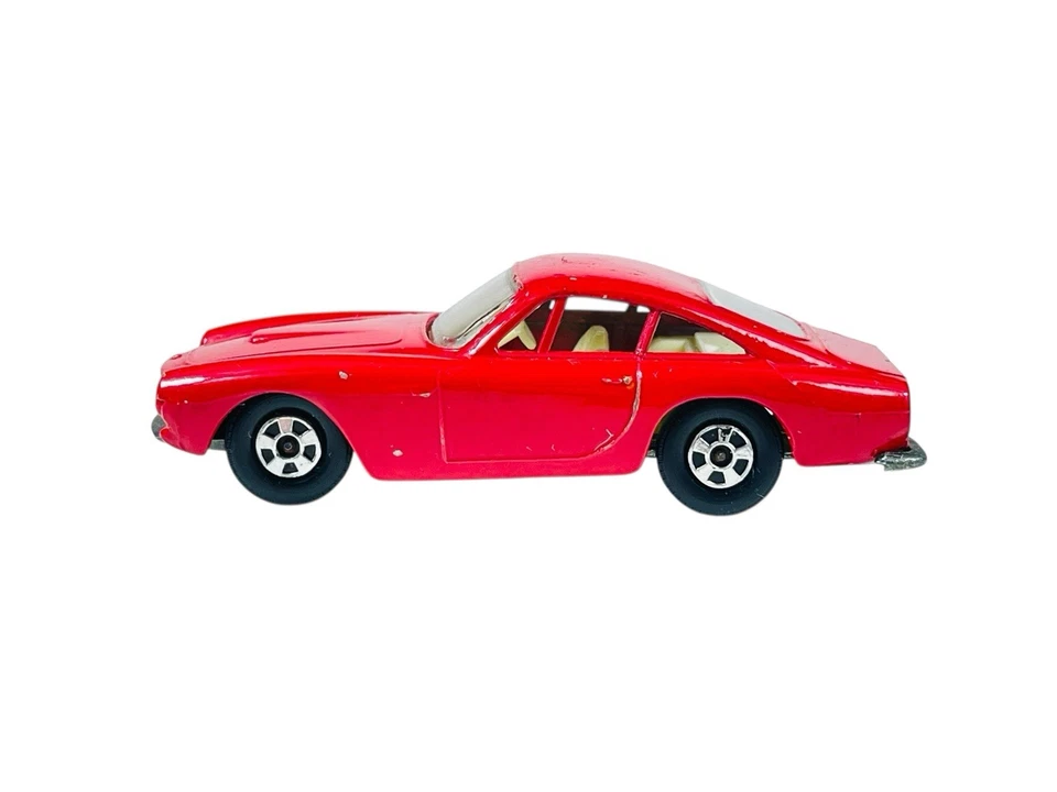 Matchbox Lesney Superfast MB75 Red Ferrari Berlinetta w/G Box - Image 2 of 4