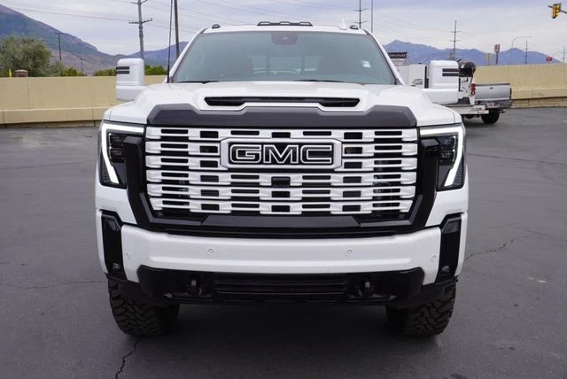 GMC Sierra 3500 Denali Ultimate 2025 Foto 4 de 4