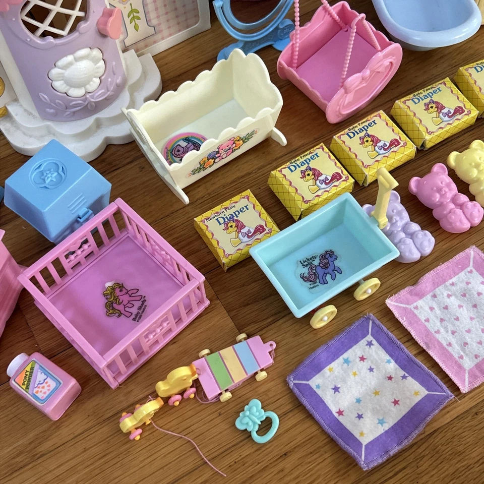Enorme Vintage G1 MLP My Little Pony Lullabye Berçário Lote Caixa Fraldas Acessórios - Imagem 3 de 4