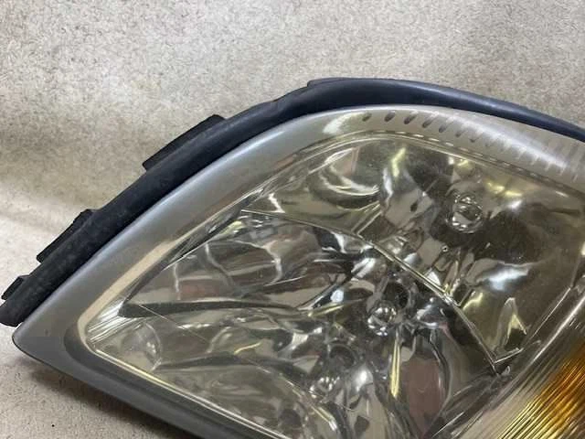 Driver Left Headlight Fits 00-02 CADILLAC DEVILLE d224-201817 - Image 2 of 4